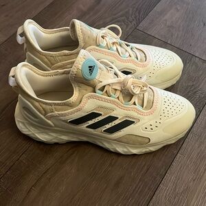 Men’s adidas Web Boost Off White Ecru Tint. Size 8